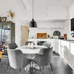 2 Bedroom Amazing In بيت للعطل