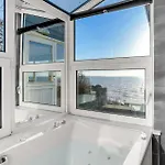 2 Bedroom Amazing In